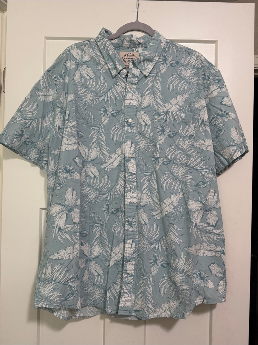 Men's Light Blue Tropical Print Short-Sleeve Button-Down Shirt